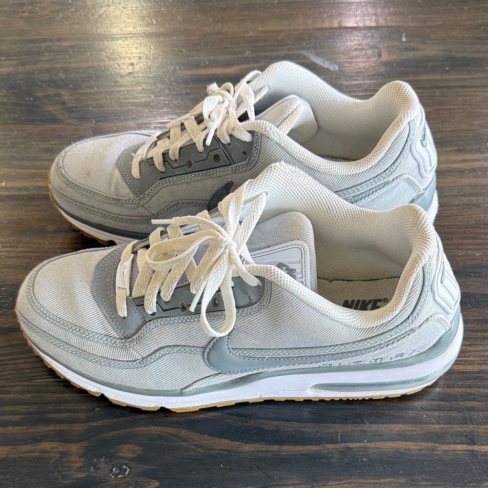 Nike Air Max 90 Sneakers in Light Gray and Cream